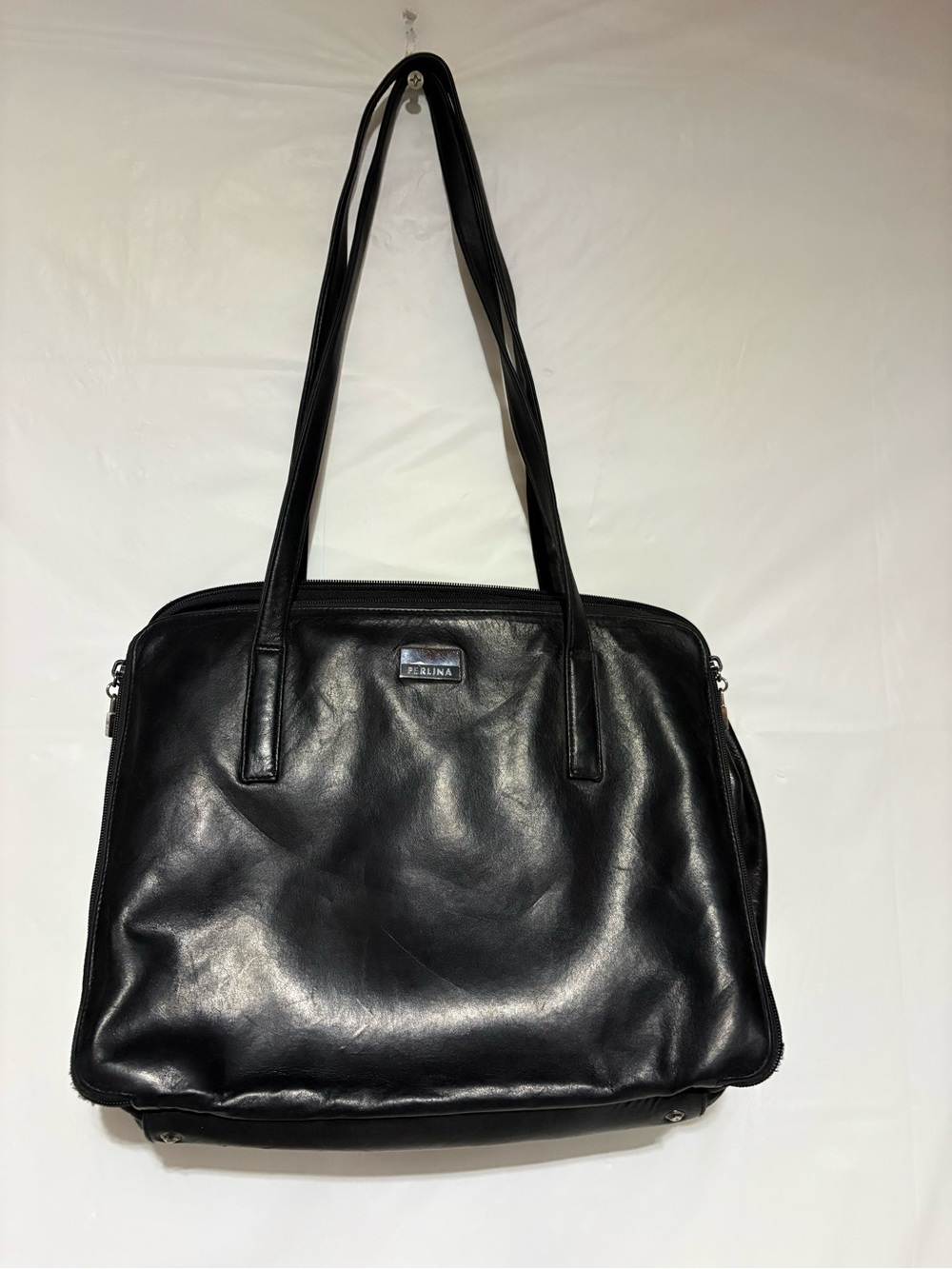 Perlina Black Leather Shoulder Bag